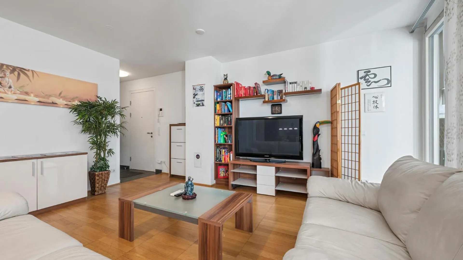 2-Zimmer Wohnung, Im Zentrum, Garage, Terrasse Vienna 0*,  Austria